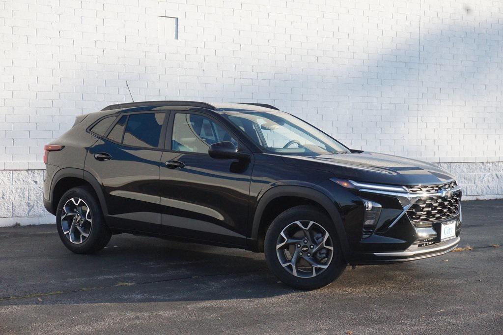 new 2025 Chevrolet Trax car, priced at $21,847