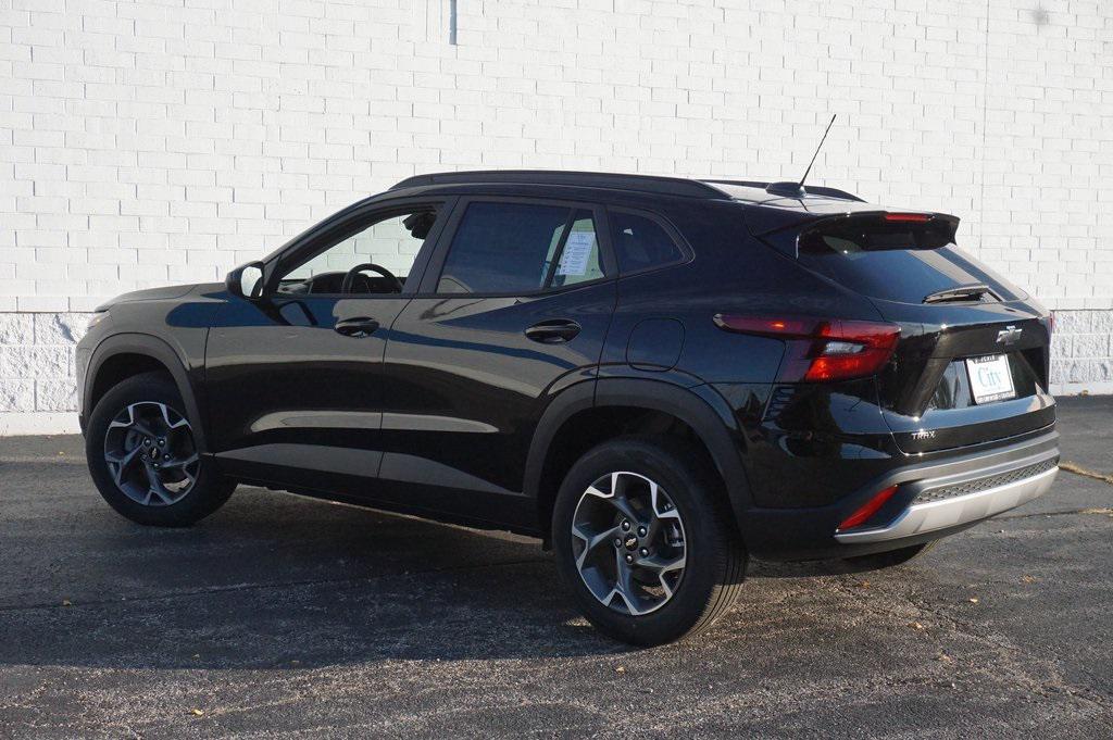 new 2025 Chevrolet Trax car, priced at $21,847