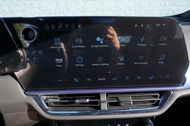 new 2025 Chevrolet Equinox EV car, priced at $32,045