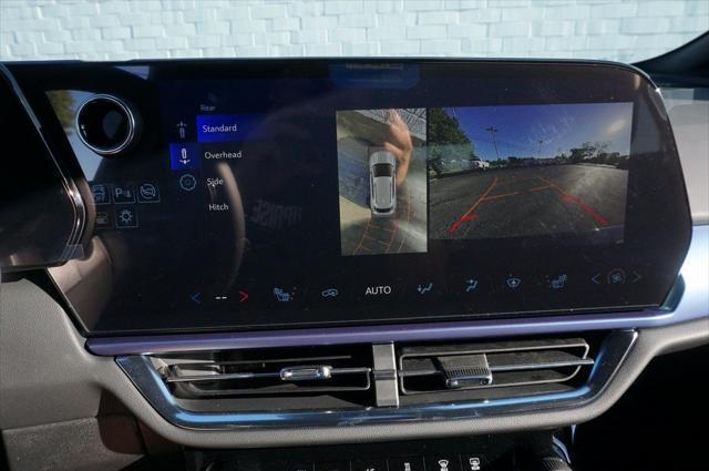 new 2025 Chevrolet Equinox EV car, priced at $32,045
