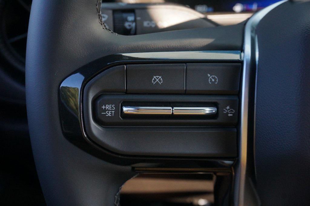 new 2026 Chevrolet Colorado car, priced at $33,955