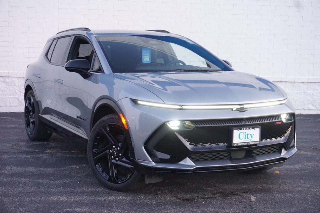 new 2025 Chevrolet Equinox EV car, priced at $29,460
