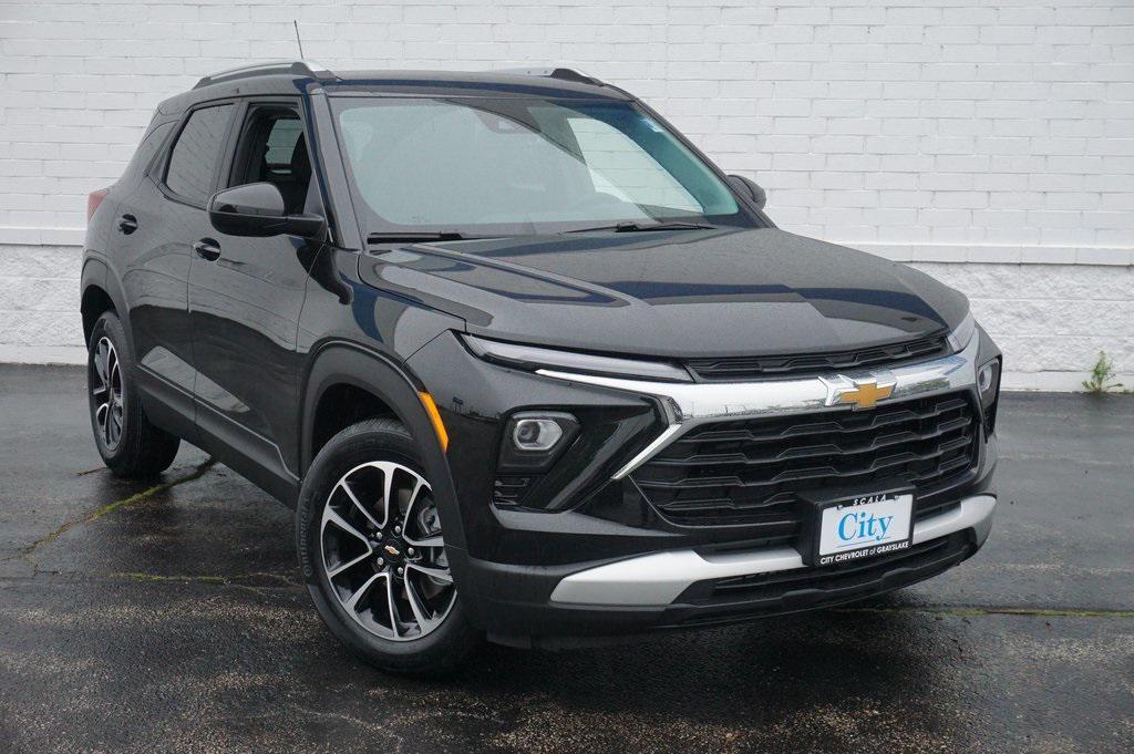 new 2025 Chevrolet TrailBlazer car, priced at $26,020