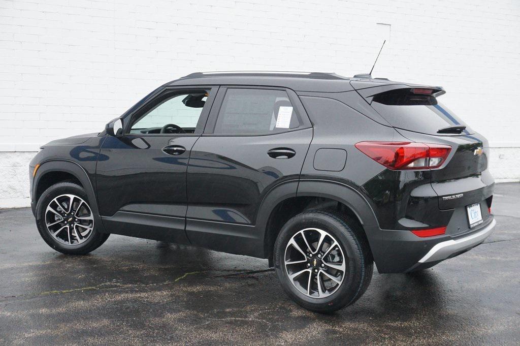 new 2025 Chevrolet TrailBlazer car, priced at $26,020
