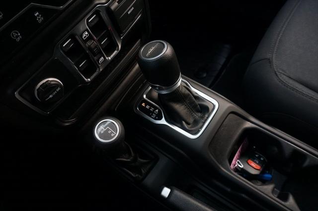 used 2022 Jeep Gladiator car, priced at $30,995