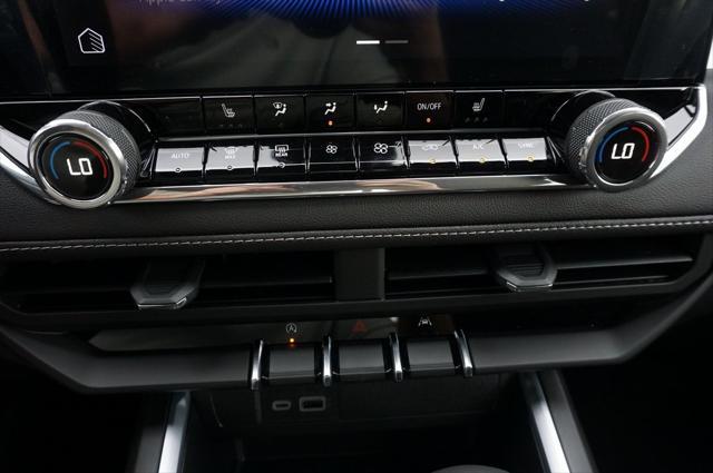 new 2025 Chevrolet Colorado car, priced at $38,549