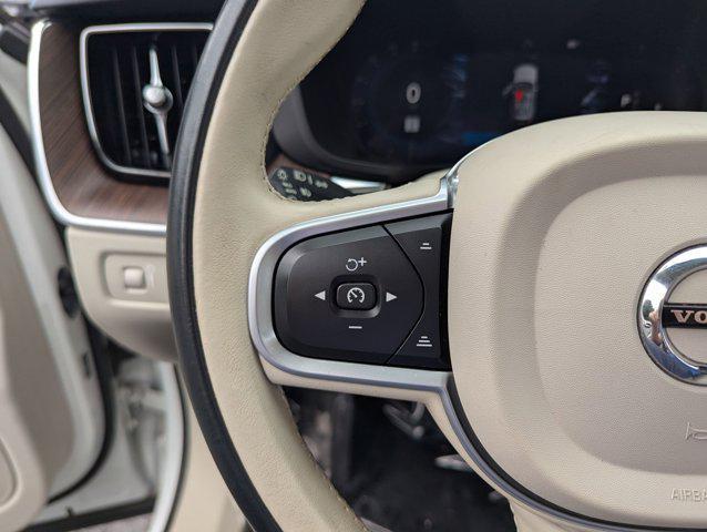 used 2022 Volvo XC60 car, priced at $28,498