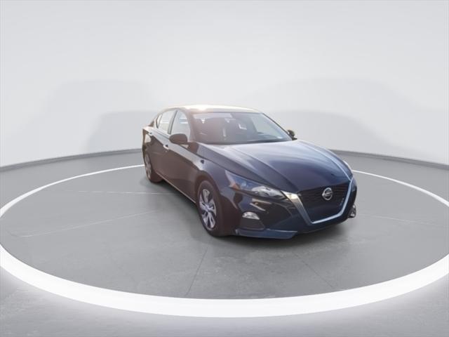 used 2022 Nissan Altima car, priced at $21,975