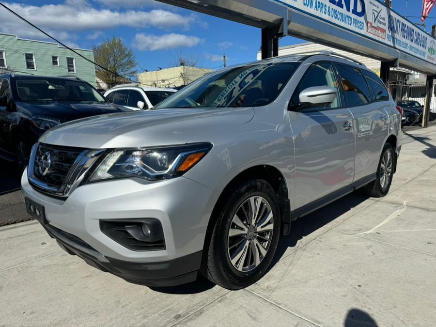 used 2019 Nissan Pathfinder car, priced at $20,999