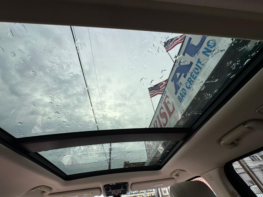 used 2015 Land Rover Range Rover car, priced at $17,999