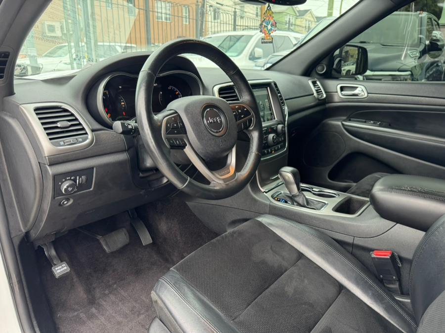 used 2018 Jeep Grand Cherokee car, priced at $17,999