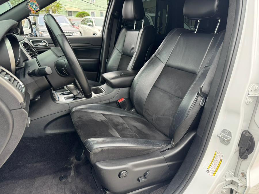 used 2018 Jeep Grand Cherokee car, priced at $17,999