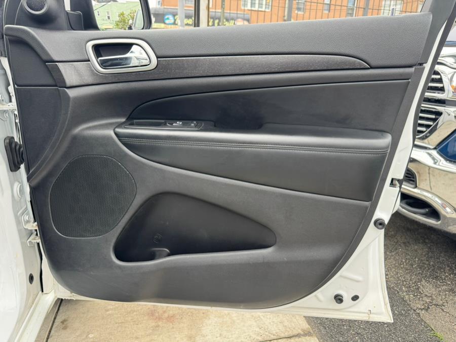 used 2018 Jeep Grand Cherokee car, priced at $17,999