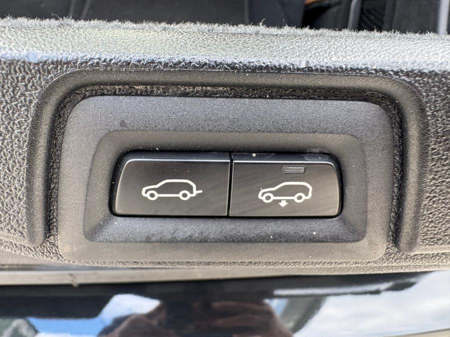 used 2021 BMW X7 car, priced at $34,999