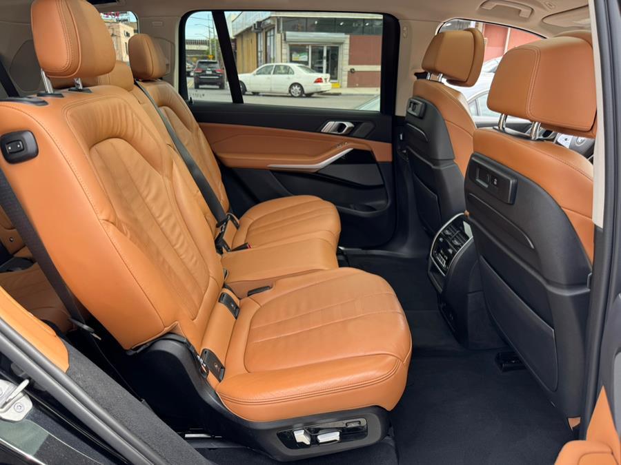 used 2021 BMW X7 car, priced at $34,999
