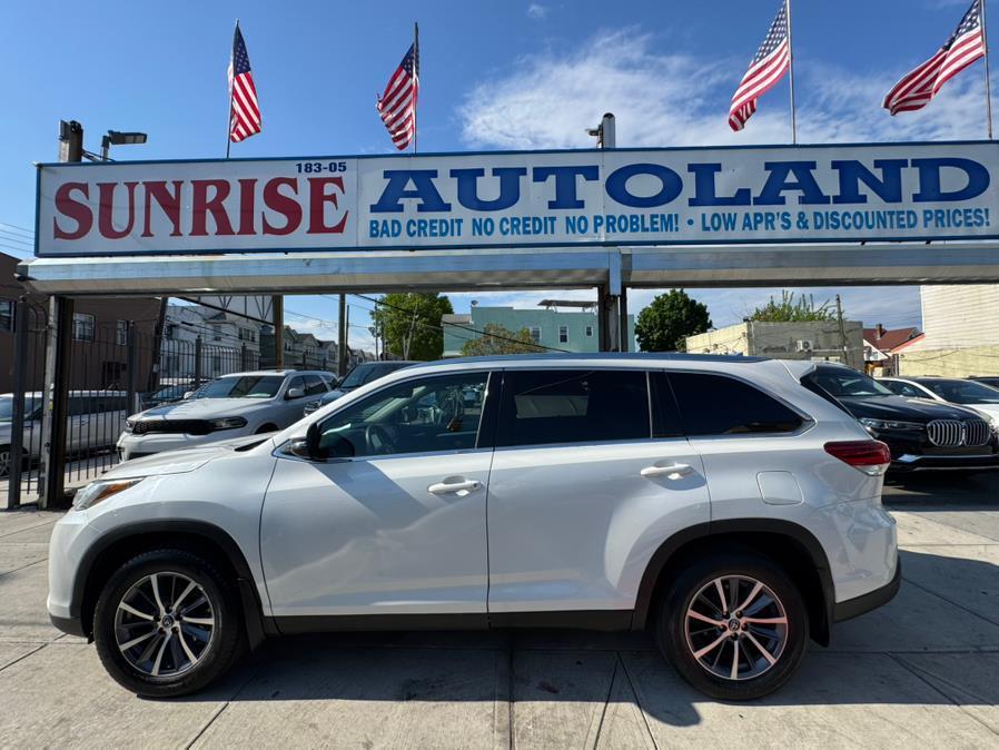 used 2019 Toyota Highlander car, priced at $24,999