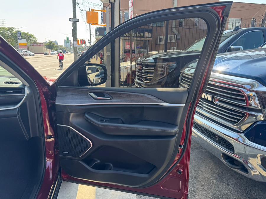 used 2022 Jeep Grand Cherokee L car, priced at $30,999