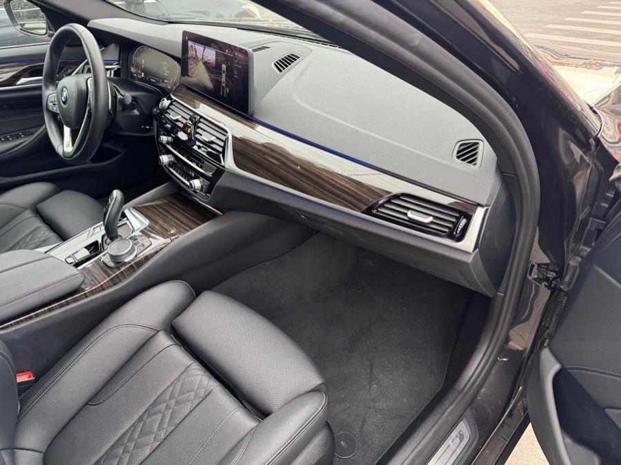 used 2022 BMW 530 car, priced at $27,999