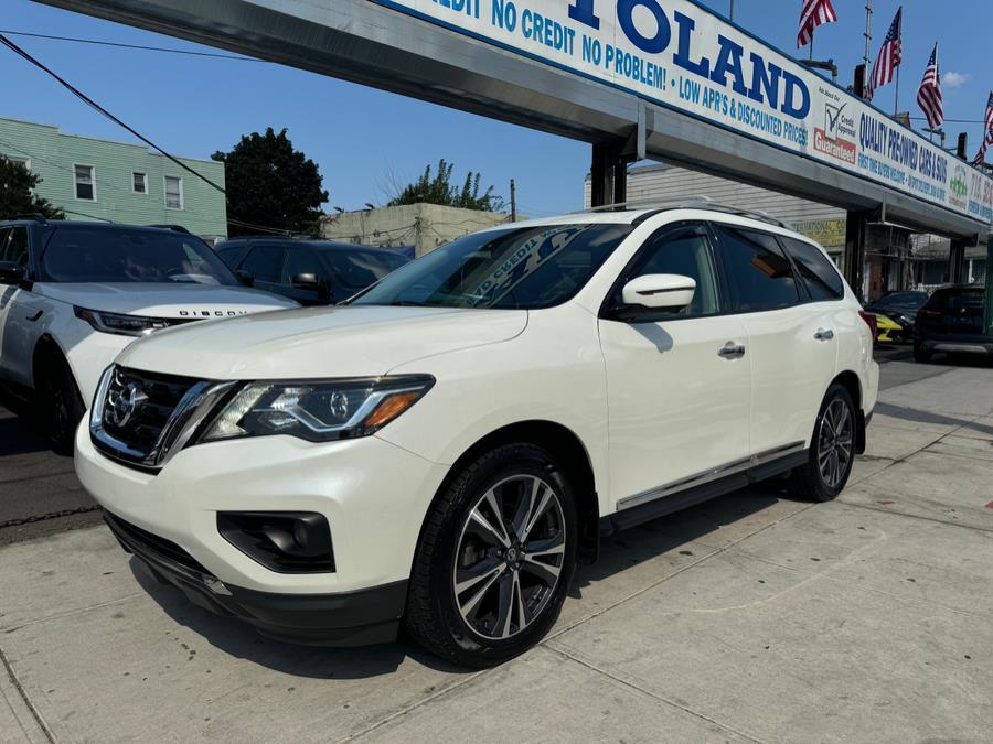 used 2018 Nissan Pathfinder car, priced at $15,999