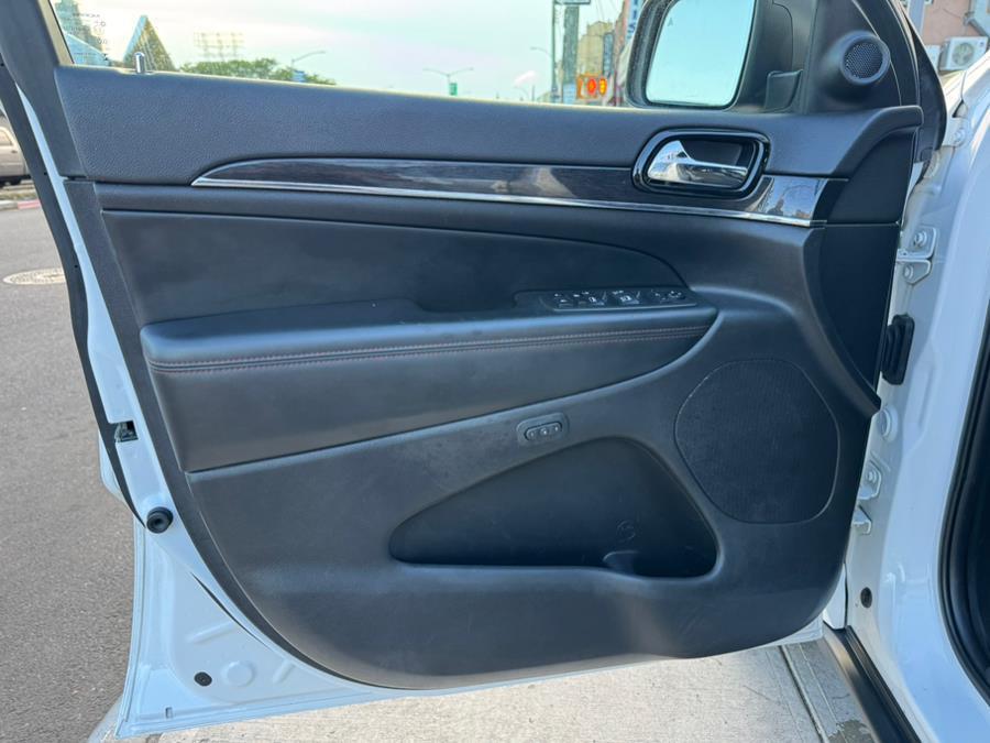used 2020 Jeep Grand Cherokee car, priced at $23,399