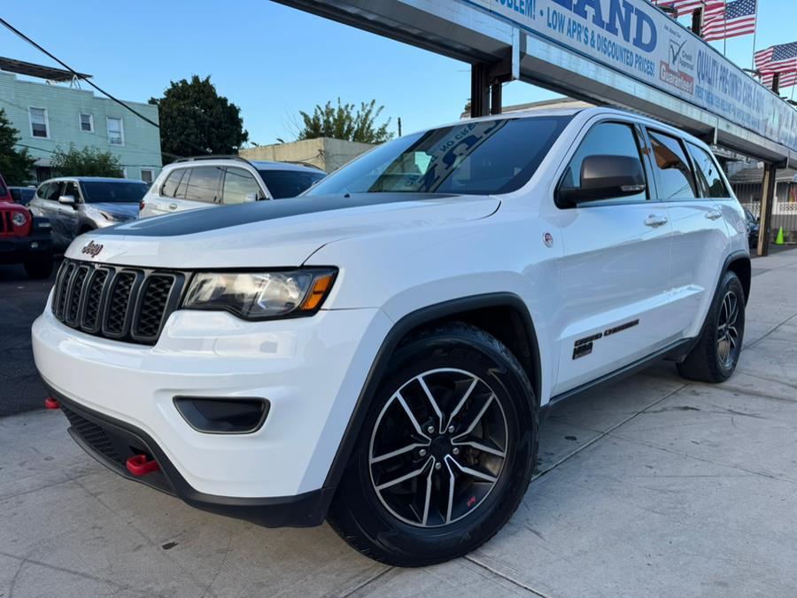 used 2020 Jeep Grand Cherokee car, priced at $23,399