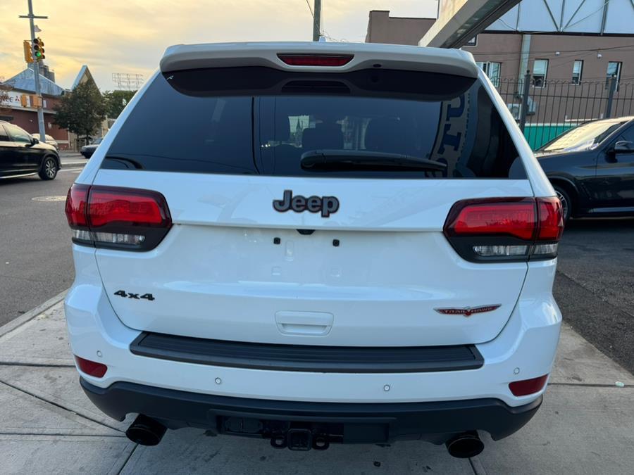 used 2020 Jeep Grand Cherokee car, priced at $23,399
