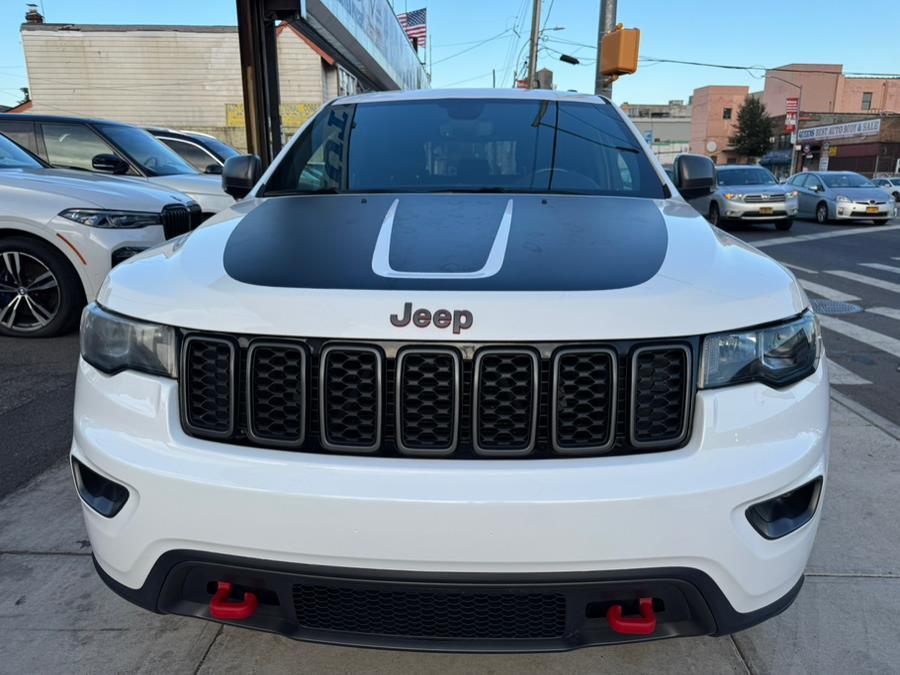 used 2020 Jeep Grand Cherokee car, priced at $23,399