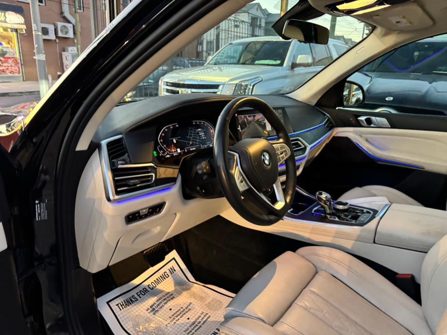 used 2022 BMW X7 car, priced at $41,399