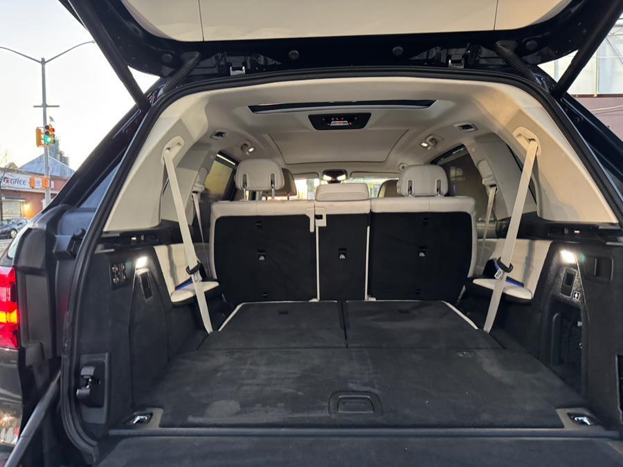 used 2022 BMW X7 car, priced at $41,399