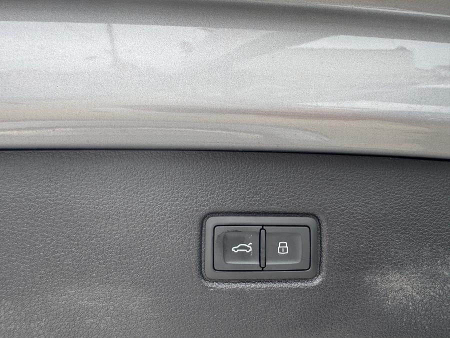 used 2020 Audi Q7 car, priced at $23,999