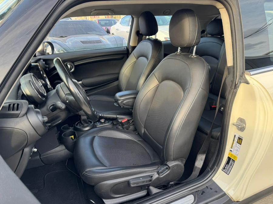 used 2019 MINI Hardtop car, priced at $11,999