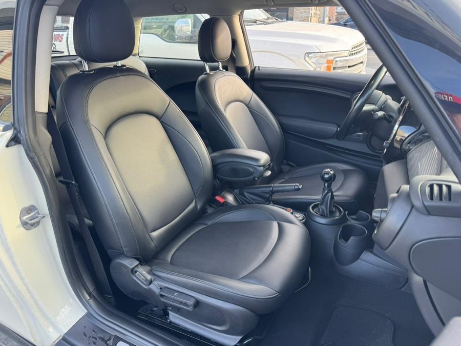 used 2019 MINI Hardtop car, priced at $11,999