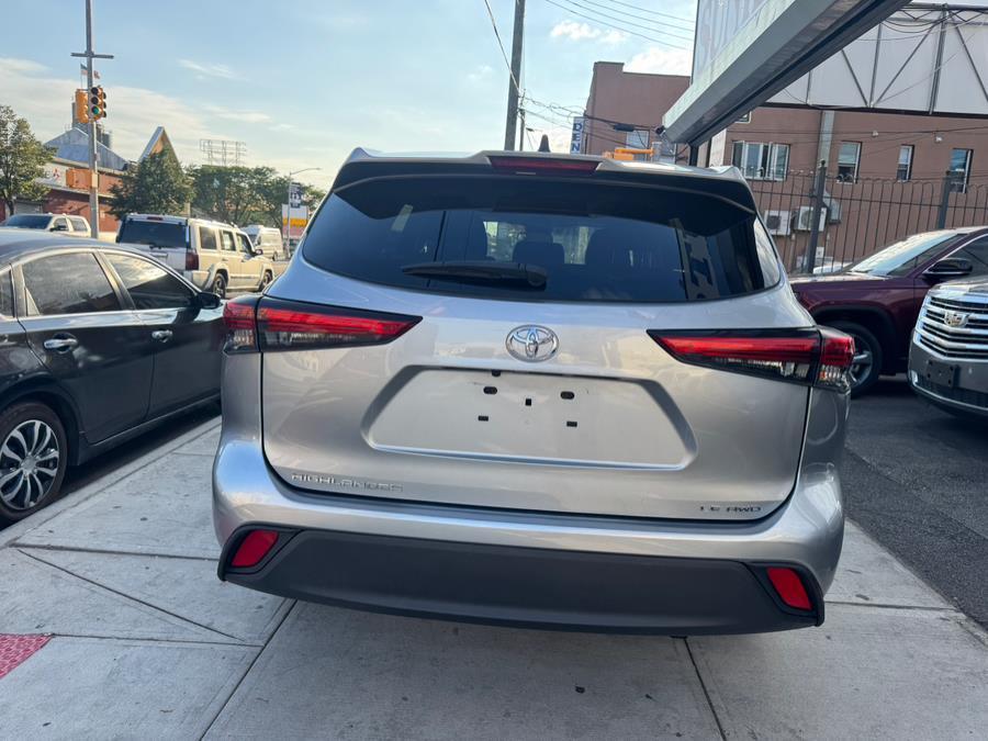 used 2022 Toyota Highlander car, priced at $26,999
