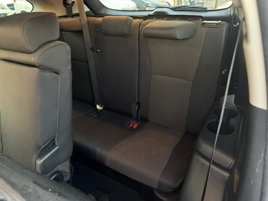 used 2022 Toyota Highlander car, priced at $26,999