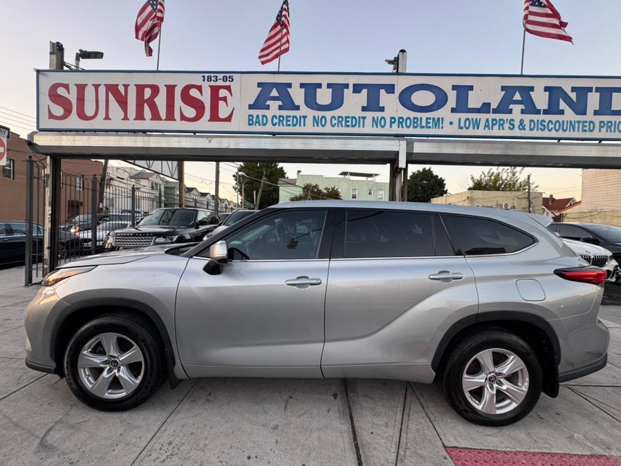 used 2022 Toyota Highlander car, priced at $26,999