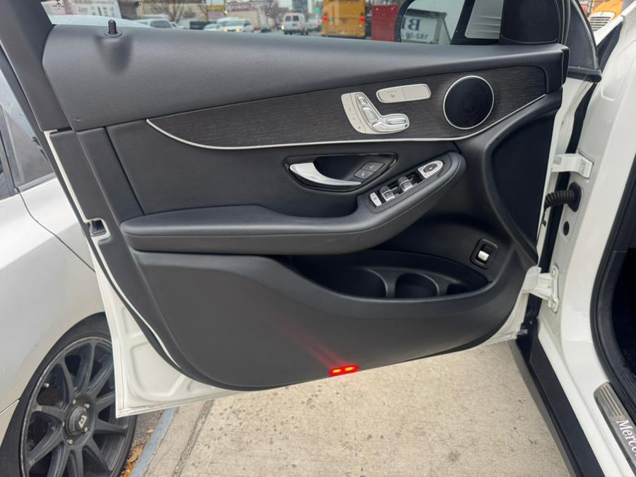 used 2020 Mercedes-Benz GLC 300 car, priced at $20,699