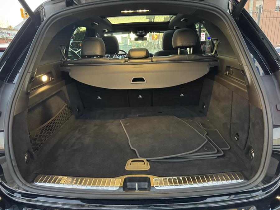 used 2022 Mercedes-Benz GLE 350 car, priced at $34,199