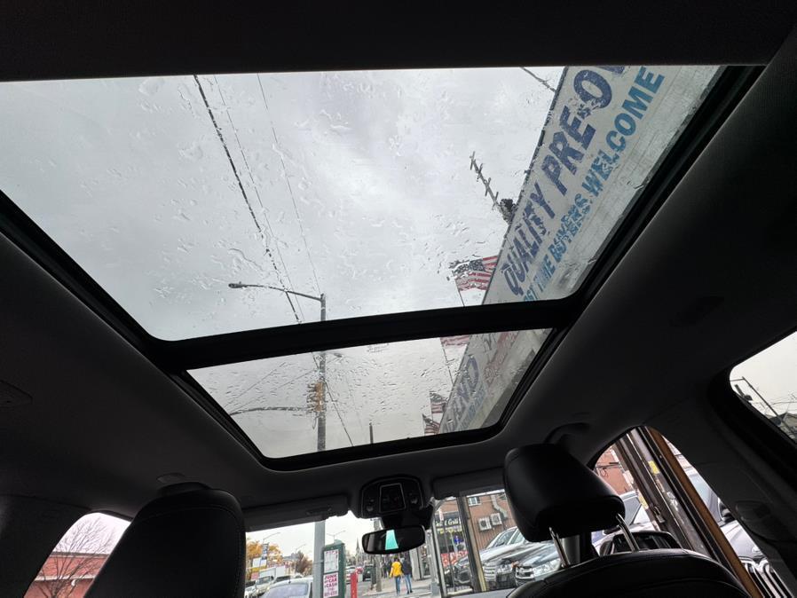 used 2022 Jeep Grand Cherokee L car, priced at $26,999