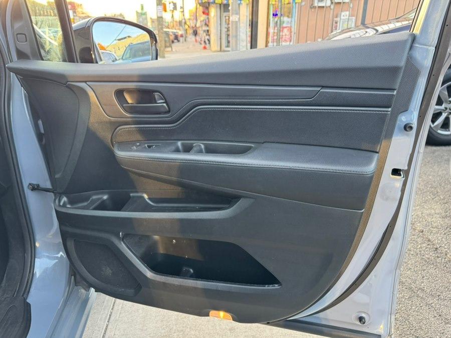used 2023 Honda Odyssey car, priced at $27,899