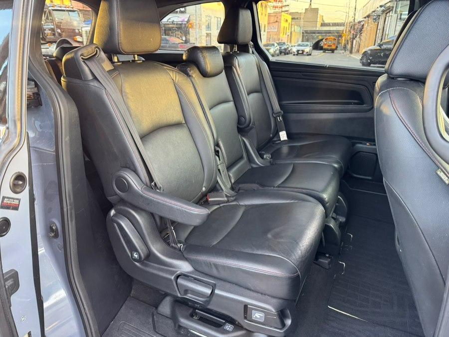 used 2023 Honda Odyssey car, priced at $27,899