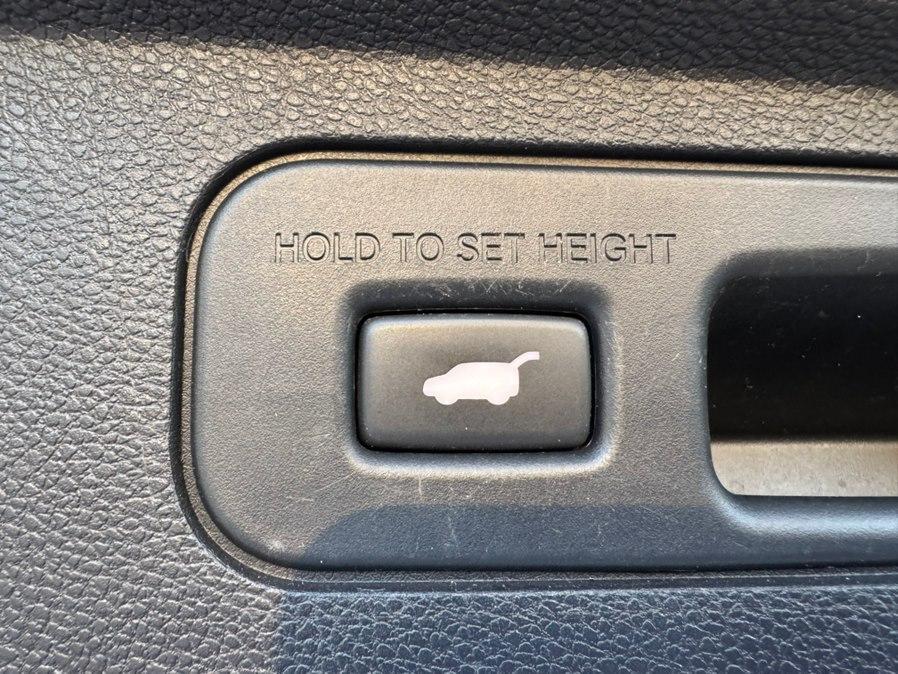 used 2023 Honda Odyssey car, priced at $27,899