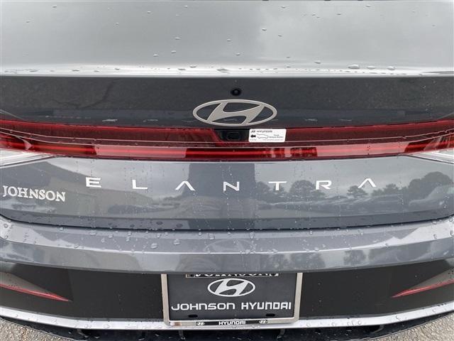 new 2024 Hyundai Elantra car, priced at $24,723