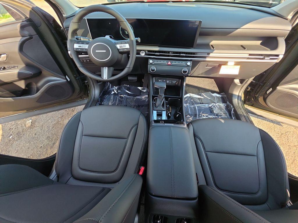 new 2025 Hyundai Tucson car, priced at $35,225