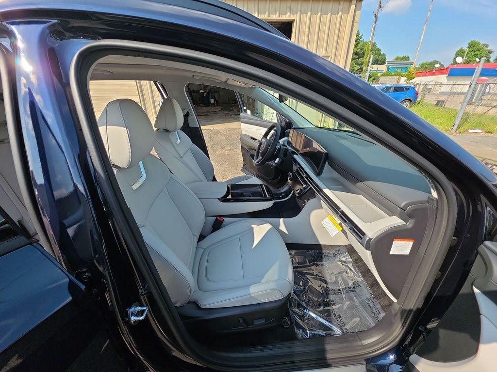 new 2025 Hyundai TUCSON Hybrid car, priced at $42,080