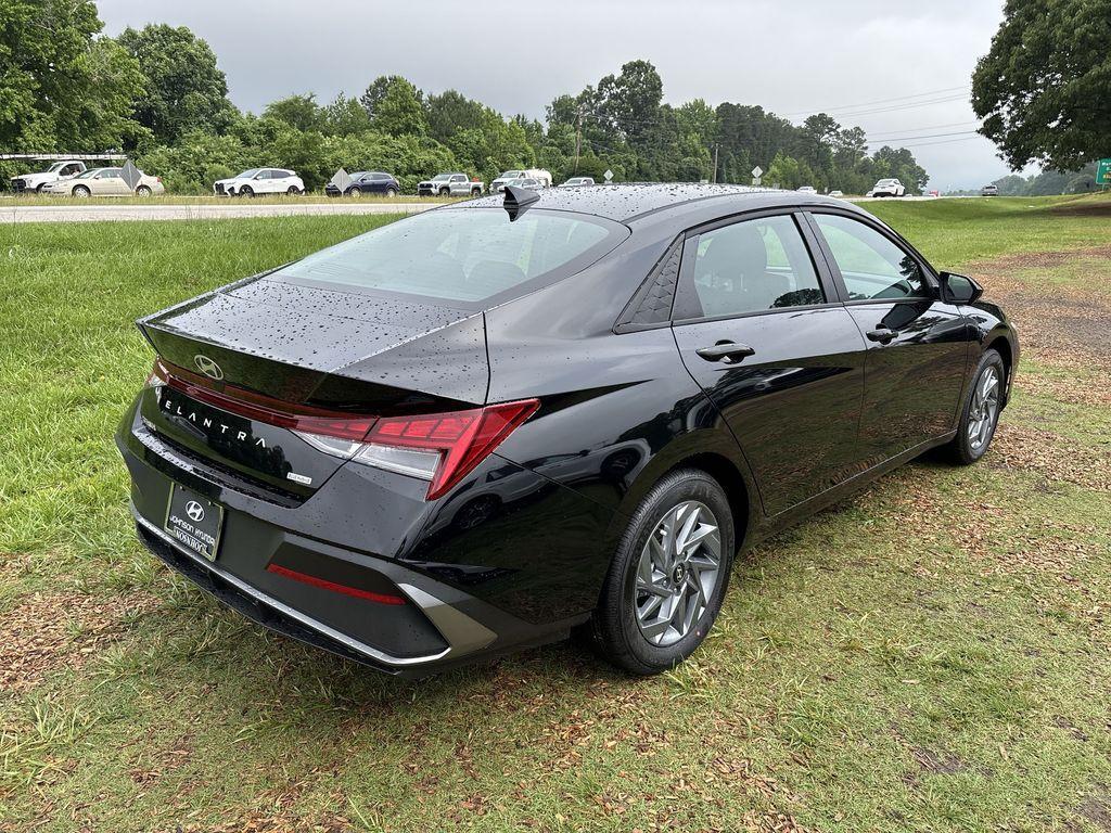 new 2025 Hyundai ELANTRA HEV car, priced at $27,235