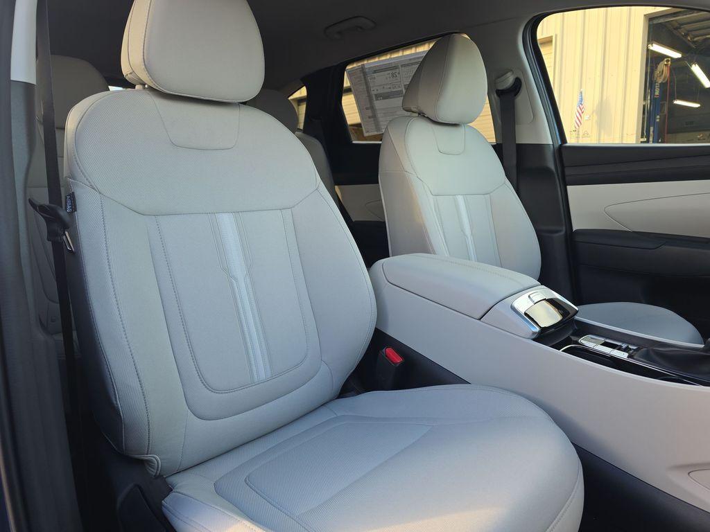 new 2026 Hyundai Tucson car, priced at $30,585