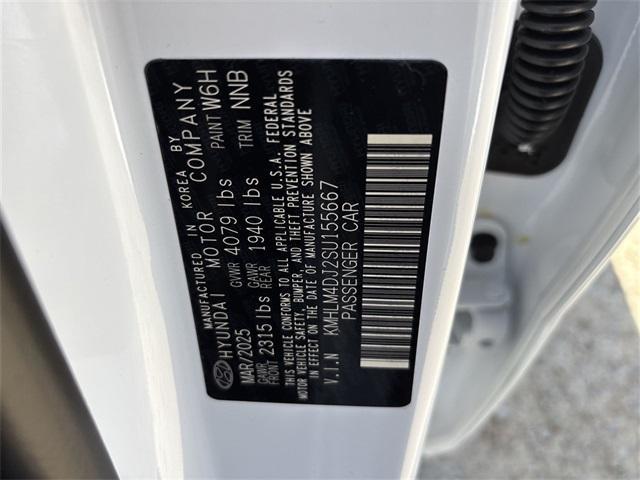 new 2025 Hyundai ELANTRA HEV car, priced at $28,329