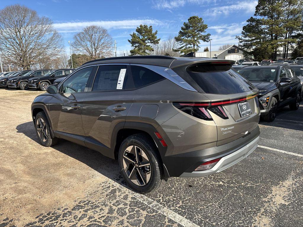 new 2025 Hyundai TUCSON Hybrid car, priced at $37,090
