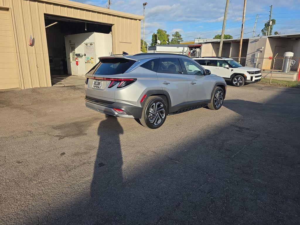 new 2026 Hyundai Tucson car, priced at $39,125