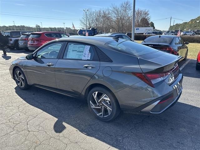 new 2025 Hyundai Elantra car, priced at $21,928